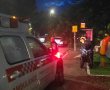 דרמת אלימות בליל חג בחולון: צעיר בן 21 נפצע קשה מדקירות