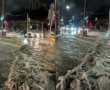 מפגע מסוכן בכביש: הצפות, פנצ'רים ואוטובוס תקוע | צפו