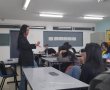 מרחיבים אופקים בגימנסיה ברנקו וייס בחולון: עורכת דין פלילית הרצתה לתלמידי כיתה י״א